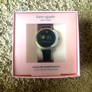 Kate Spade New York Women’s Scallop 2 Smartwatch